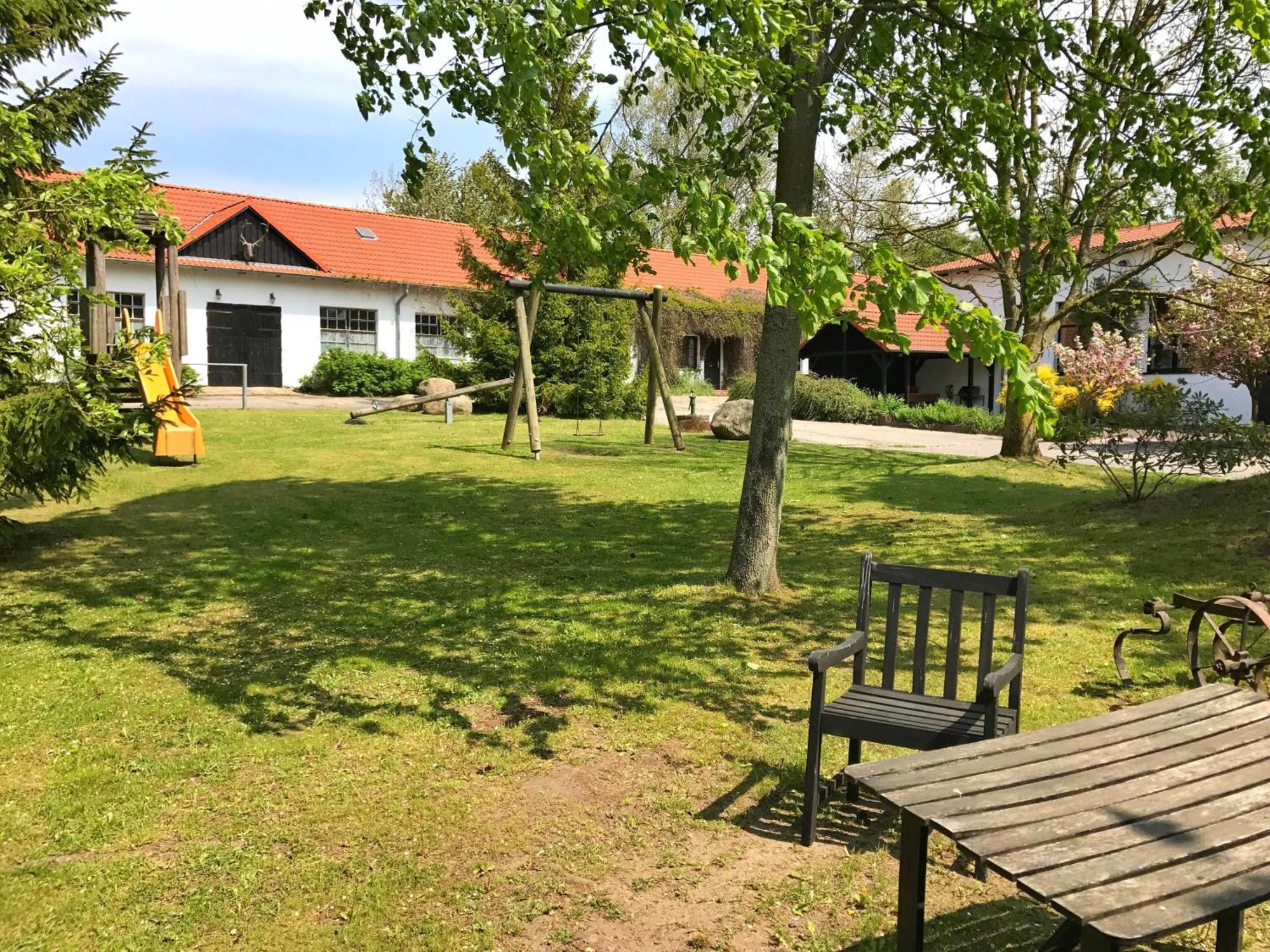 Landpension Dubnitz - Ferienwohnung 1 Sassnitz Ngoại thất bức ảnh